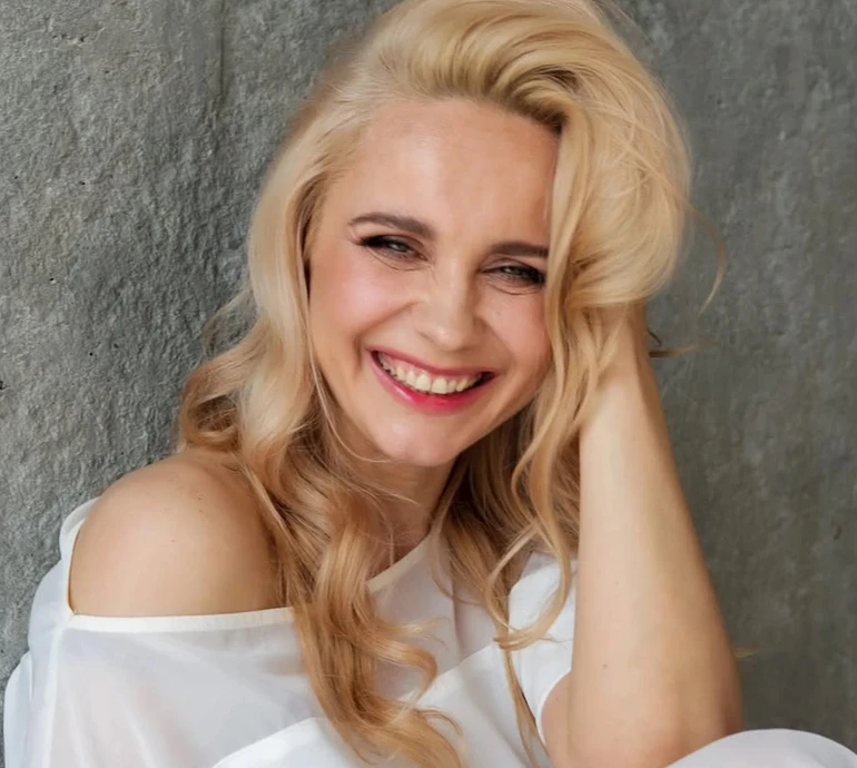 Планшет і телефон не завжди зло: Ребрик розкрила секрети вдалого відпочинку з трьома дітьми