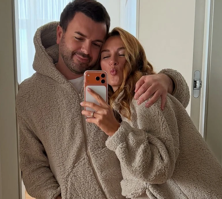 Я і мій лав: Решетнік показав юних себе та дружину на фото 15-річної давнини