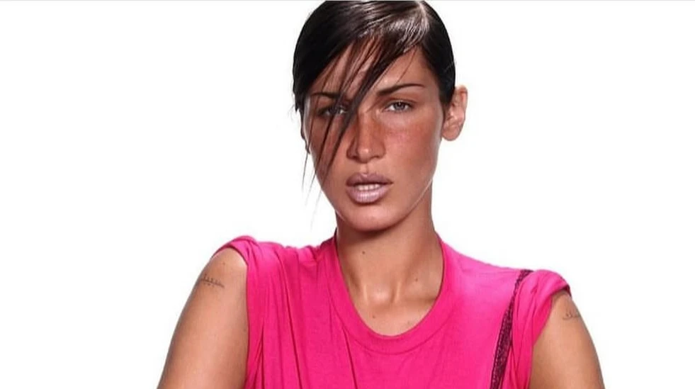 Емо-чубчик Белли Хадід і коси Марго Роббі: трендові зачіски на весну 2026. ФОТО