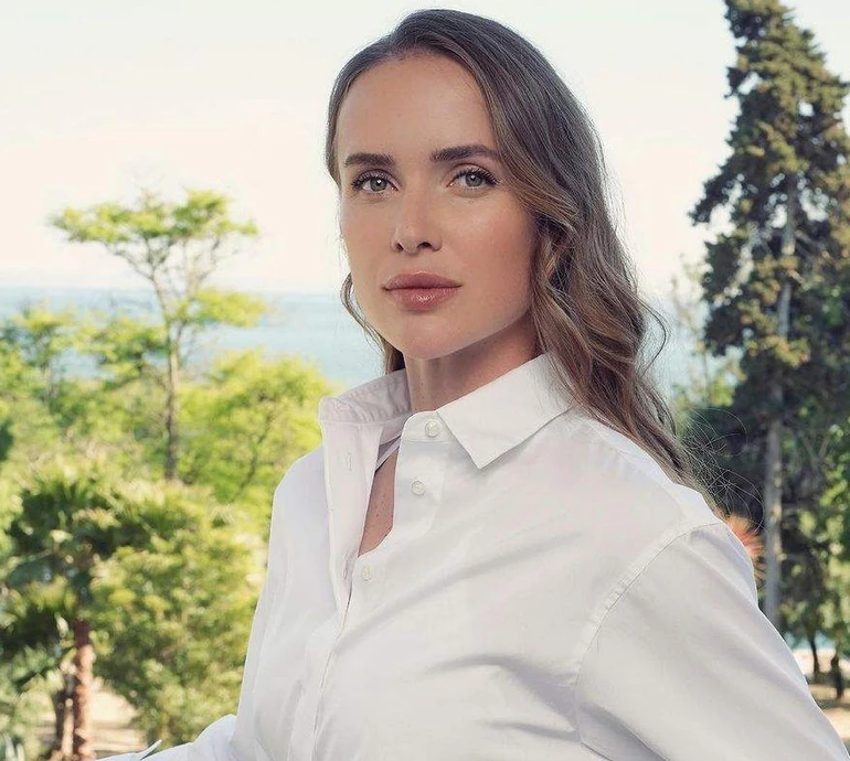 Світоліна показала миле фото, де 1-річна доня впізнає її на екрані