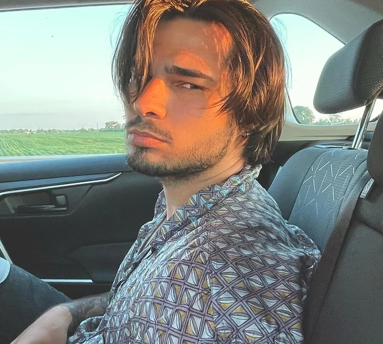 Мобілізували достатньо жорстко: Микита Ломакін показався у формі та розповів, як опинився у ЗСУ