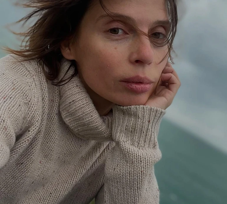 Дякую, що вибрала мамою саме мене: Карпа щемливо привітала з 15-річчям свою первістку