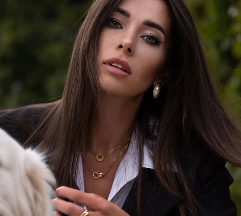 Оголена у ванній Неплях заявила, що алкоголь її більше не контролює