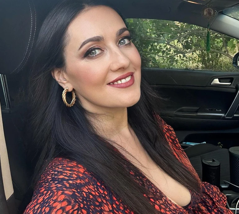 Пишаюся і кохаю: Вітвіцька вперше після розлучення показалася в обіймах бойфренда-захисника