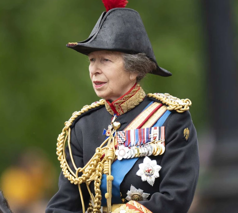 Це може бути серйозно: ЗМІ взнали подробиці нещасного випадку з принцесою Анною