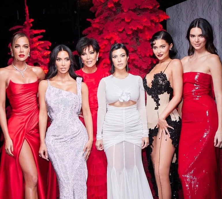 Імперія Кардашян-Дженнерів: як живуть та чим займаються члени сімейства. Фото