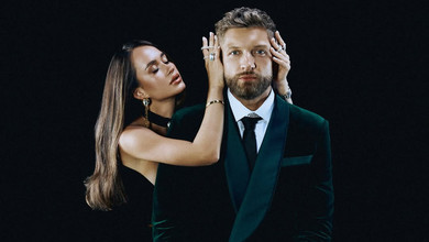 Ти мій дім: Парфільєва в ошатній сукні наробила пристрасних фото з чоловіком