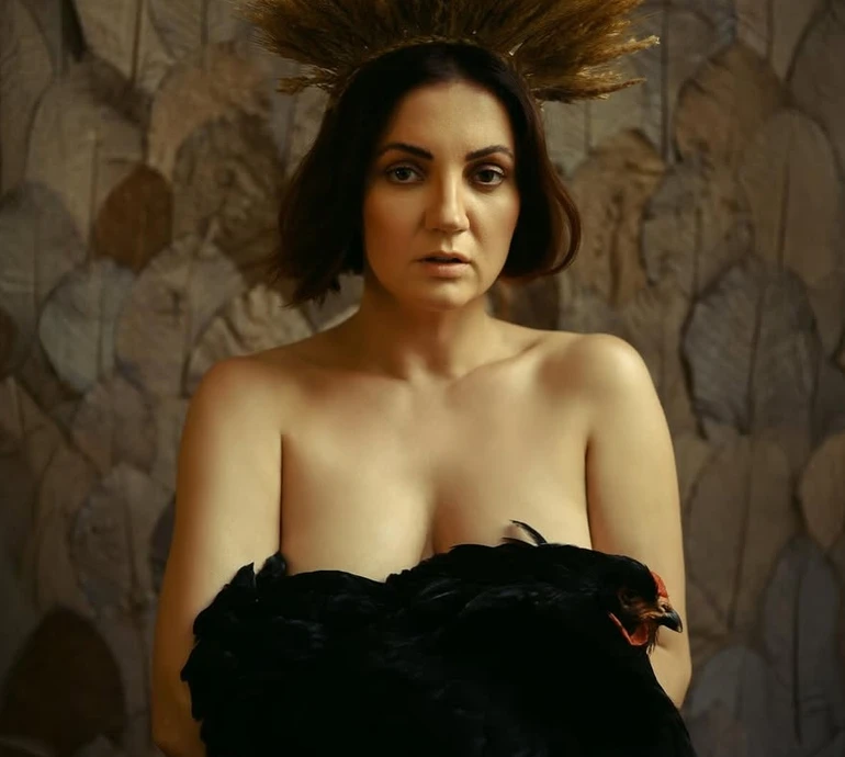 Цибульська розпланувала свою осінь і прикрила голі принади куркою. Фото