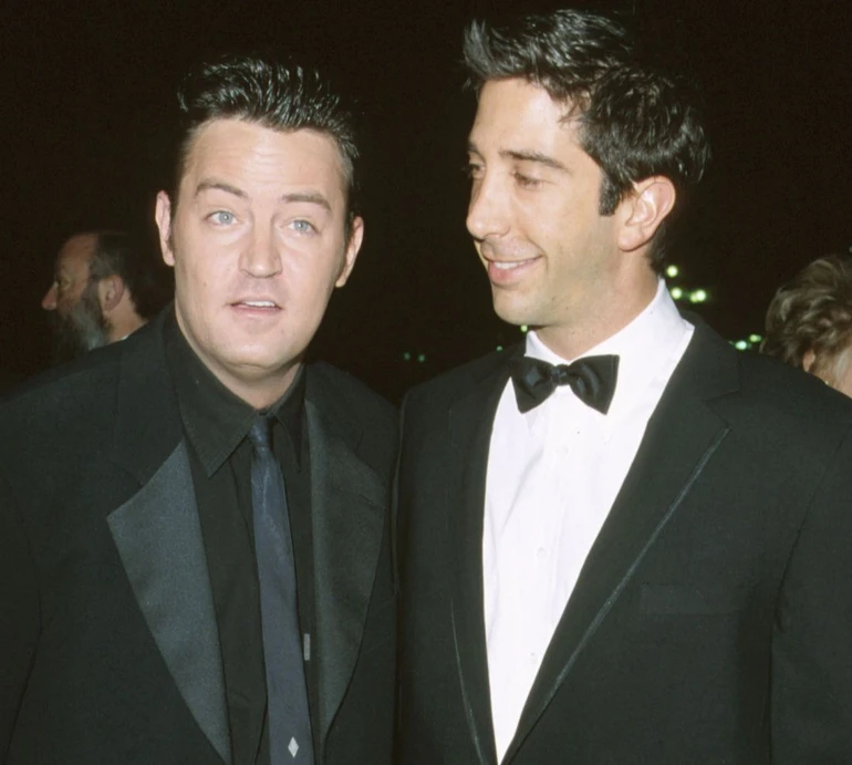 Девід Швіммер оприлюднив свій триб'ют Меттью Перрі та показав кумедне фото з ним