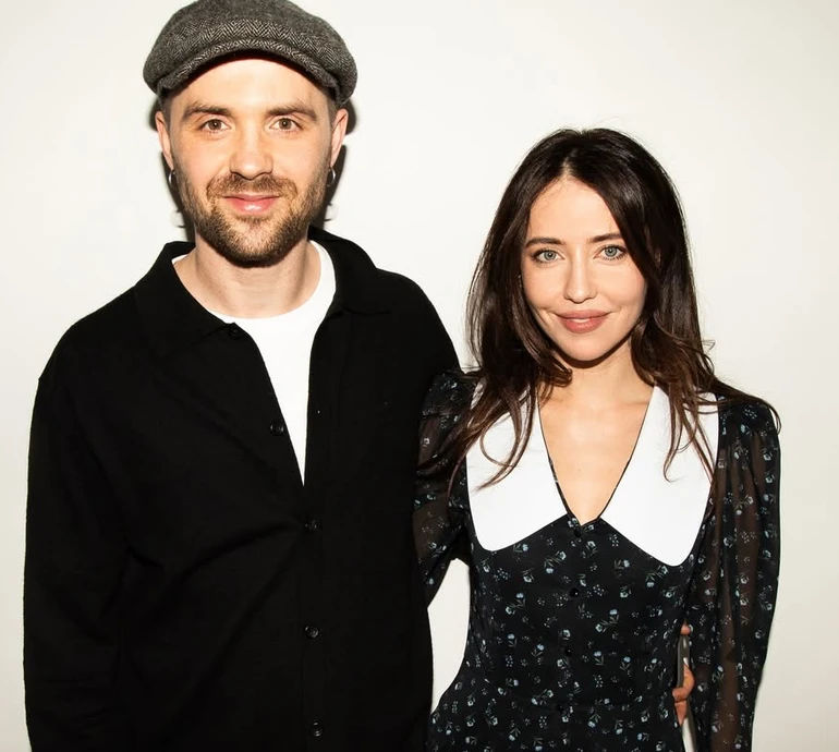 Дорофєєва з Кацуріним замилували обіймами і провалили спроби бути серйозними