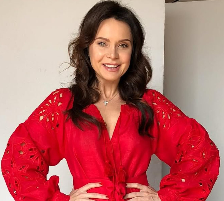 Маленький крок: Подкопаєва віддала 5-річну доньку до першого класу американської школи. Фото