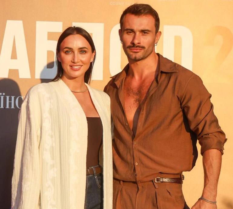 Різатдінова з партнером по Танцях, Розенко з Лебідь та дочка Ющенка засвітилися на святкуванні 20-річчя ТаблоID