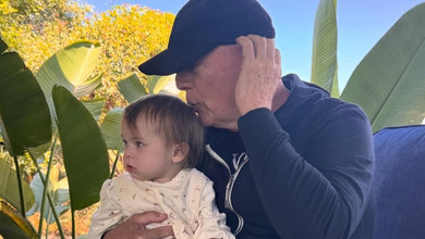 У неї усмішка Брюса: шанувальників розчулили фото 2-річної онучки Вілліса та Мур