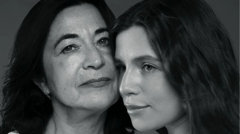 Соловій привітала маму з днем народження та показалася з нею в дитинстві і зараз