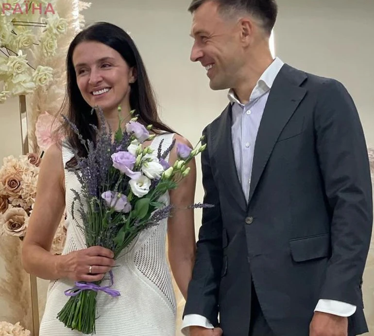 Вирішили спонтанно: Хамайко з Оністратом одружилися після 18-ти років спільного життя. Фото
