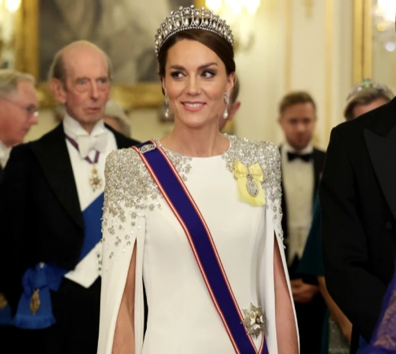 Це дитина малювала?: британський глянець розносять у мережі через химерний портрет Кейт Міддлтон