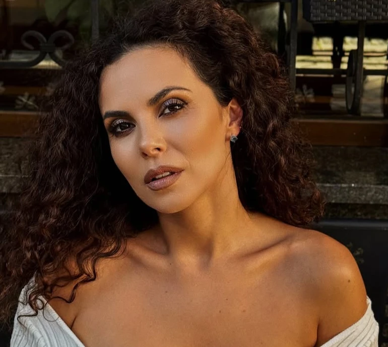 Автокатастрофа, студентське кохання і невдалий стрибок із парашутом: цікаве з життя Насті Каменських