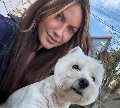 Наречений Нікітюк показав кумедне фото з коханою і їхнього сина в вухастому прикиді