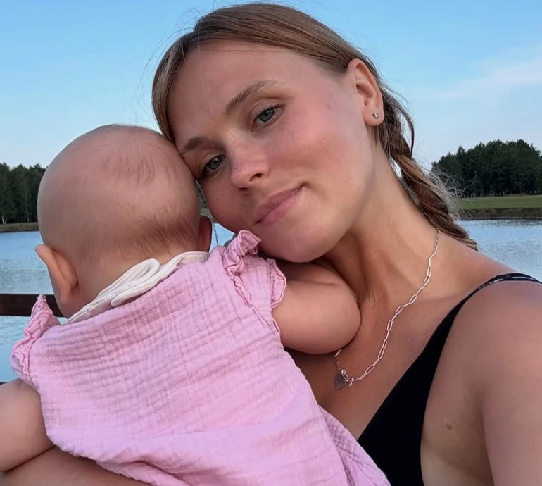 Нікітюк уперше, Притула вчетверте, а Джонсон удев'яте: зірки, які стали батьками у 2025-му році