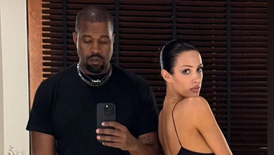 Дружина Веста у голій сукні та з довгим волоссям вразила схожістю з Кардашян. Фото