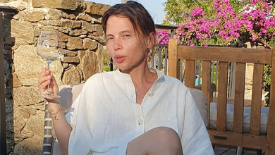 Карпа заселфилася в бікіні, яке не робить з неї дрогобицьку ковбасу