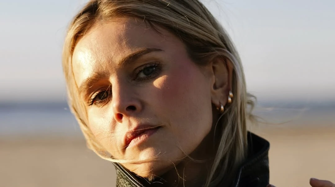 Інший колір волосся і чубчик: Кузнецова вразила своїм перетворенням для нового фотосету