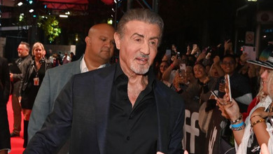 Таке сталося вперше: 79-річний Сталлоне стривожив фанів появою на публіці з тростиною