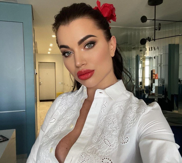 Він був моїм усім: колишня дружина екснардепа Рибалки зізналась, як переживає їхній розрив і що стало його причиною