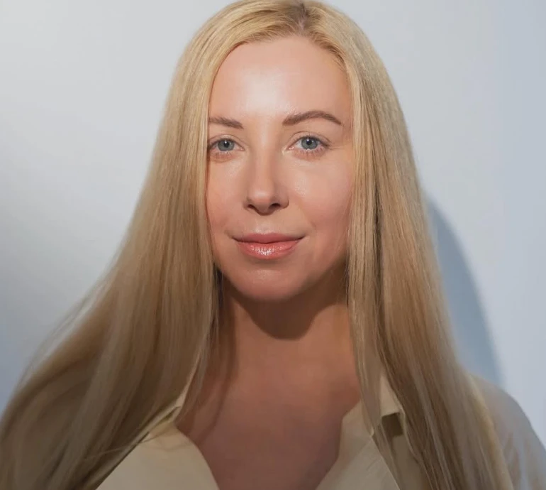 Цілого життя нам мало: Матвієнко з Мірзояном поцілувалися перед камерою. Відео