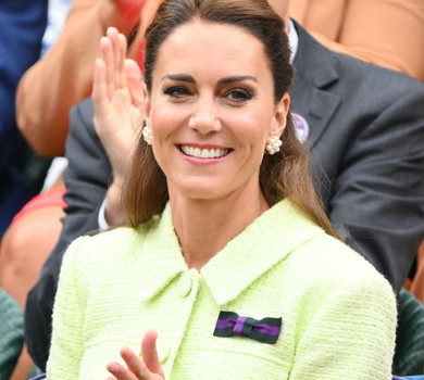Довгоочікуване повернення: принц Вільям зазнімкував усміхнену Кейт із їхніми дітьми