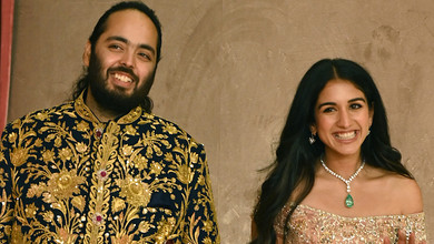 Сестри Кардашян, Борис Джонсон із родиною та Пріянка Чопра засвітилися на весіллі найбагатшої людини Індії. Фото