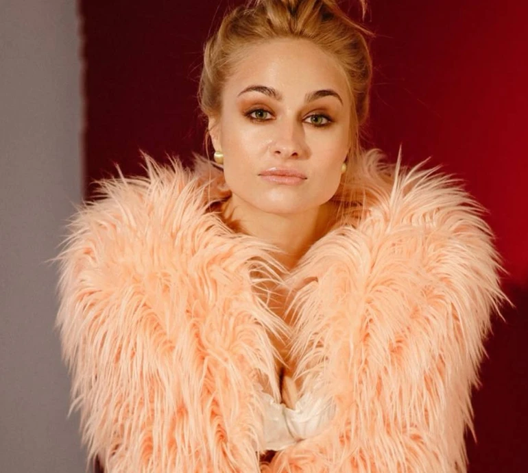 Без голодувань: Цимбалару розповіла, скільки скинула за місяць і назвала свої параметри