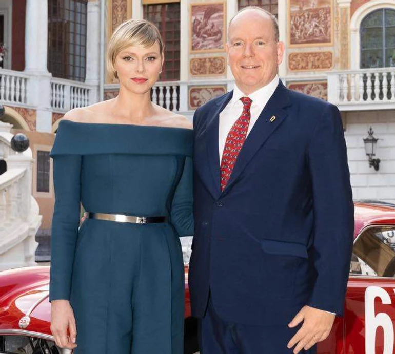 Мереживне весілля: палац Монако на честь річниці опублікував святкове фото князя та княгині