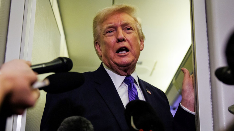 Ляпас Америці: Трамп розкритикував іспаномовний виступ Bad Bunny на Super Bowl 2026