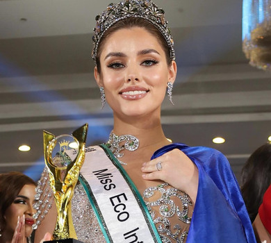 Українка Усанова здобула корону Miss Eco International 2024. Фото