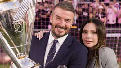 Найпалкіша фанатка: 14-річна Харпер Бекхем зворушила обіймашками з татом, коли сім'я вітала його з новим кубком