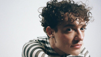 На знак протесту проти участі Ізраїлю: переможець Євробачення-2024 Nemo заявили, що повертають свій кубок