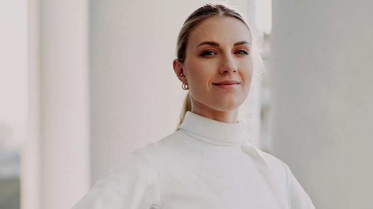 Більше уваги розтяжці: вагітна Харлан поділилася своїм корисним тренуванням. Відео