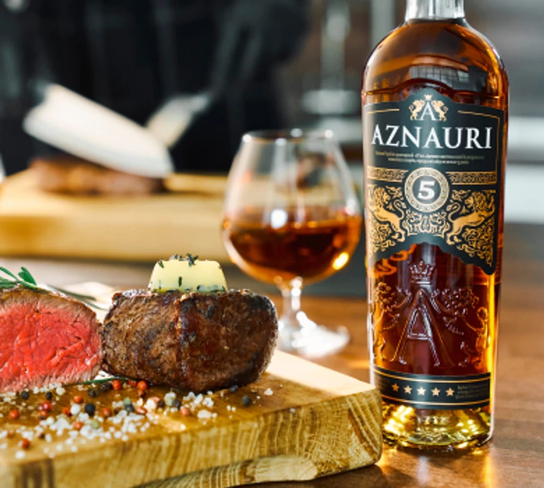 Три найкращі поєднання м’ясних стейків і коньяку. Долучайся до BBQ з AZNAURI
