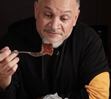 Якщо котлети вже набридли: Хіменес-Браво дав рецепт м'ясного рулета для святкового столу чи сімейної вечері