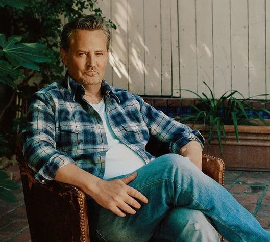 Світу бракуватиме тебе: колеги та друзі вшановують пам'ять Меттью Перрі