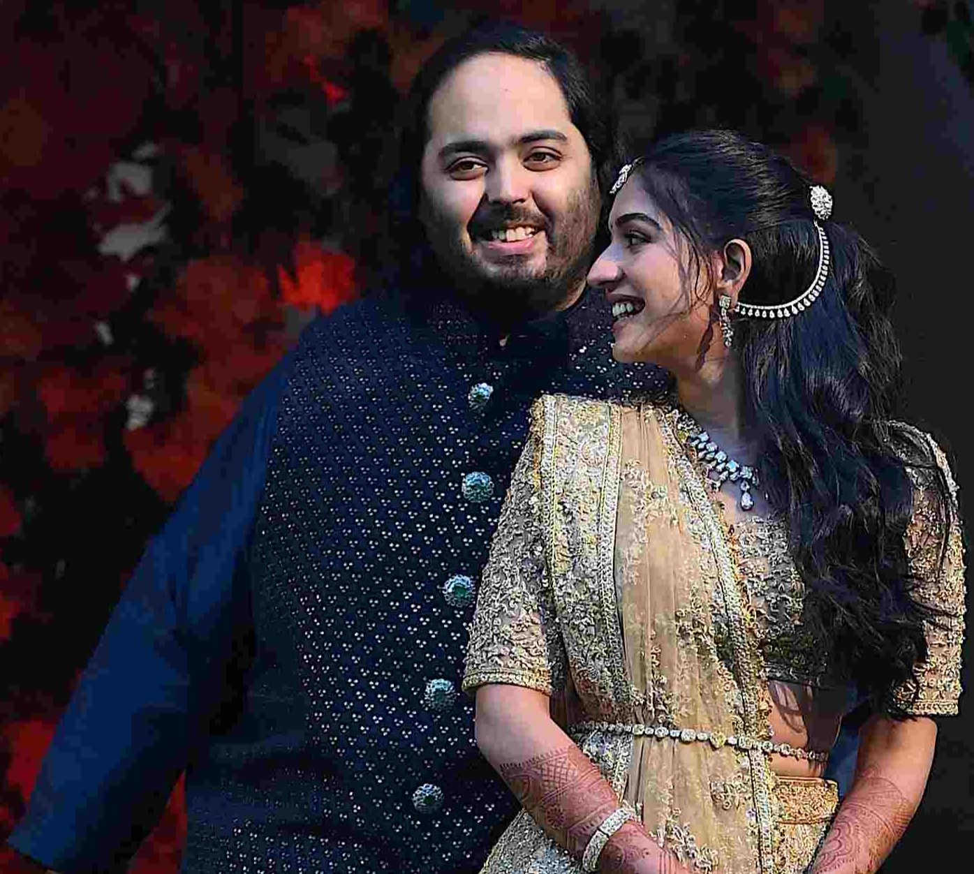 Насмішки у школі, схуднення на 108 кіло та зустріч із жінкою мрій: що відомо про найбагатшого нареченого Індії Ананта Амбані