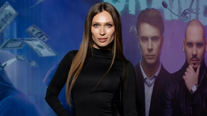 Без коментарів: Світлицька у сексі сукні без спіднього покрасувалася на хіднику. Фото