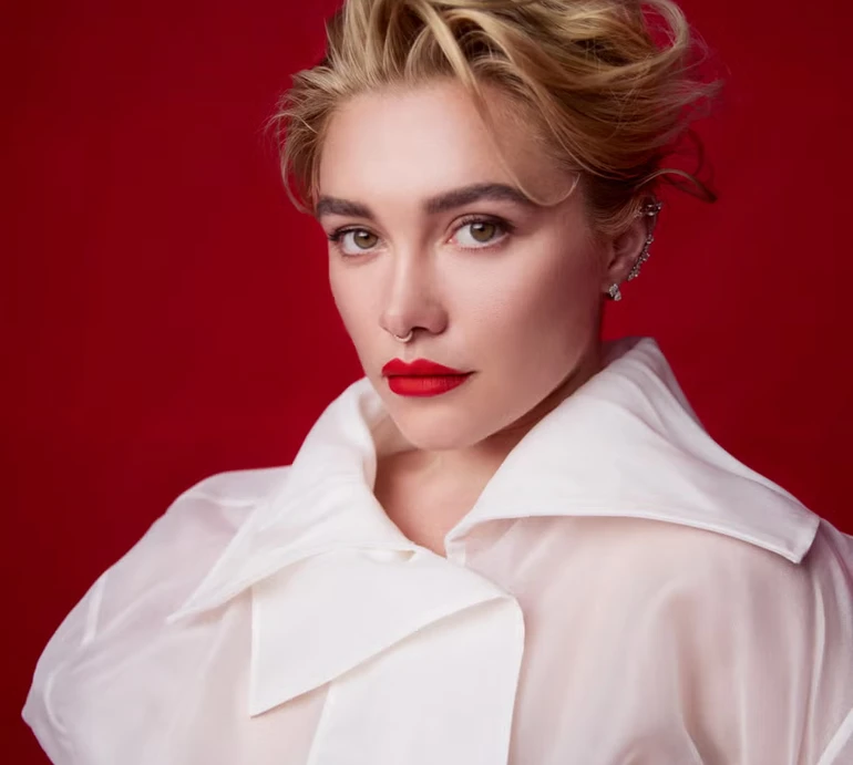 Куценькі шорти, фатин і вишукані сукні: Флоренс П'ю у яскравих луках пояснила, чому з нею важко будувати стосунки. Фото