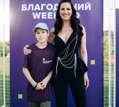 Перерваний тривогою виступ Соловій та пісні MamaRika в укритті: як пройшов Фестиваль Благодійний WEEKEND Маші Єфросиніної