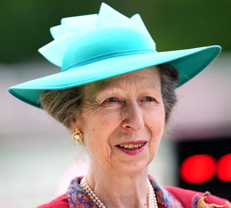 73-річну принцесу Анну госпіталізували після нещасного випадку: що могло статися