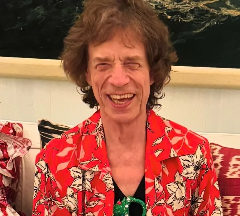 81-річний Мік Джаггер став дідусем ушосте - дочка музиканта розкрила стать та ім'я дитини