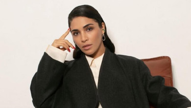 Дімопулос з 5-річною донькою попозували в купальниках на пляжі в Італії