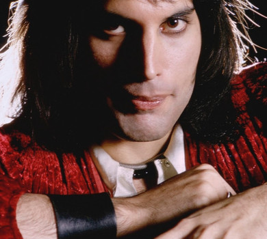 Таємна донька Фредді Мерк'юрі померла після тривалої хвороби -ЗМІ