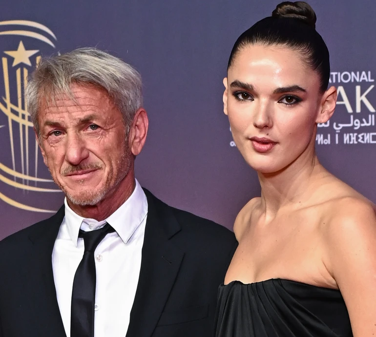 Шон Пенн уперше з'явився на світському заході з 30-річною пасією. Фото